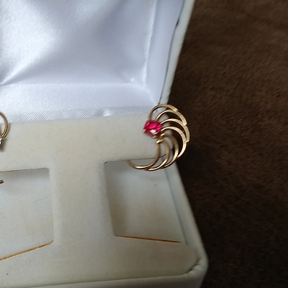 Gold earring jackets